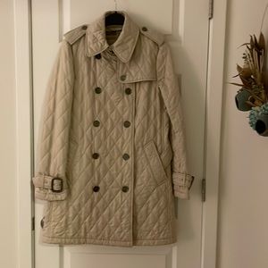 Burberry beige quilted coat